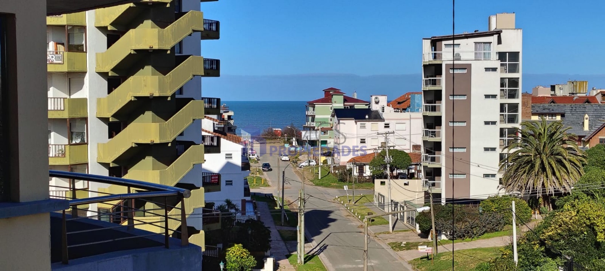 HERMOSO DTO 2 AMB CON COCHERA