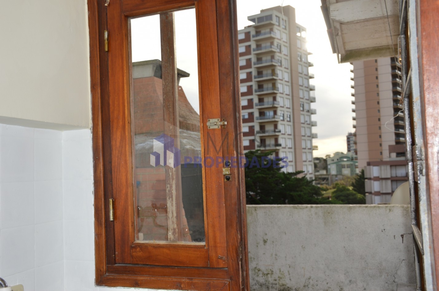 ¡¡¡RETASADO!!! HERMOSO DTO. 3 AMB A MTS DEL MAR Y DEL CENTRO - PERMUTA-